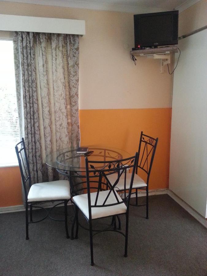 Boer En Brit Self Catering Accommodation Guesthouse Ladysmith Exterior photo