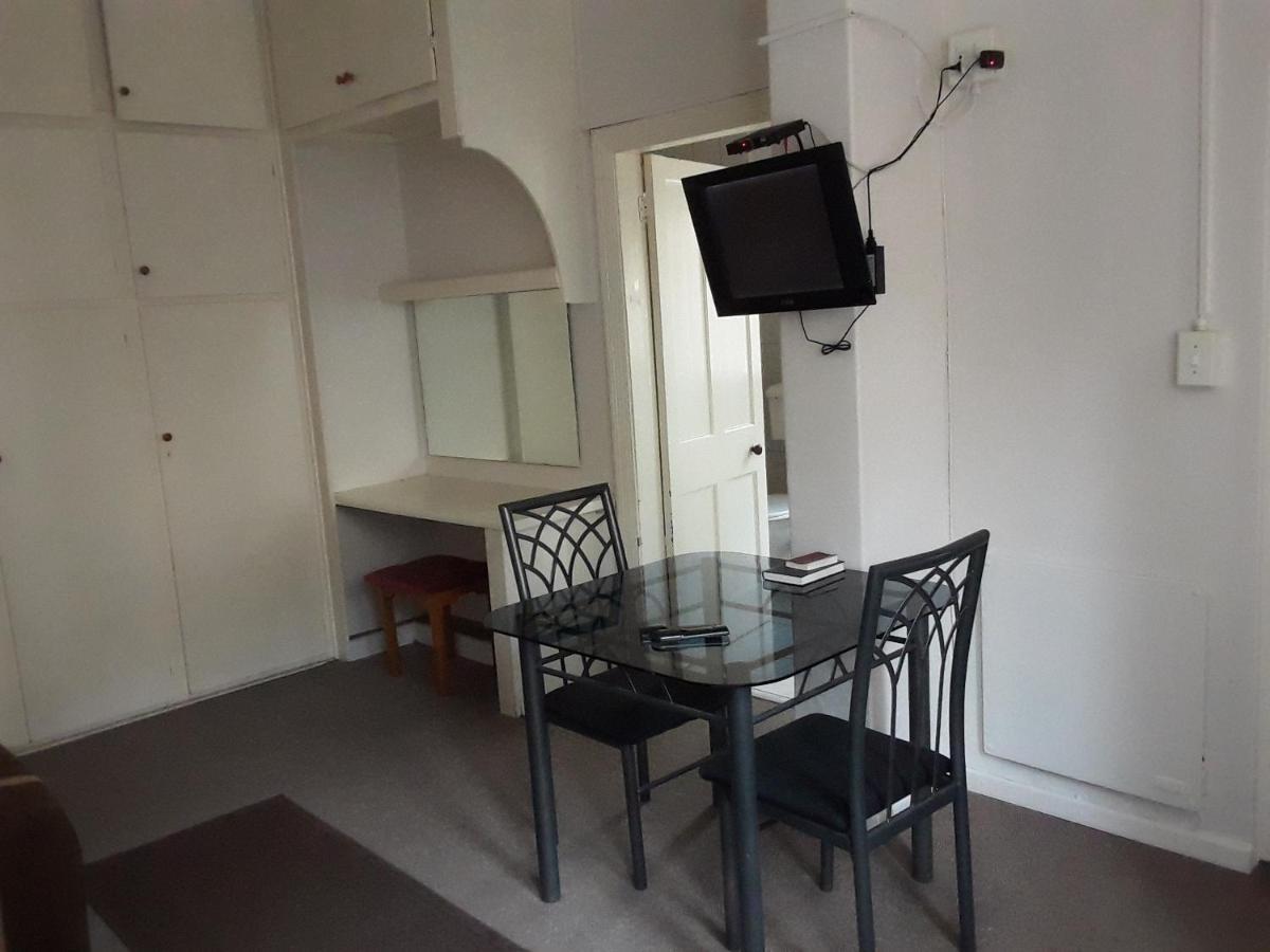 Boer En Brit Self Catering Accommodation Guesthouse Ladysmith Exterior photo