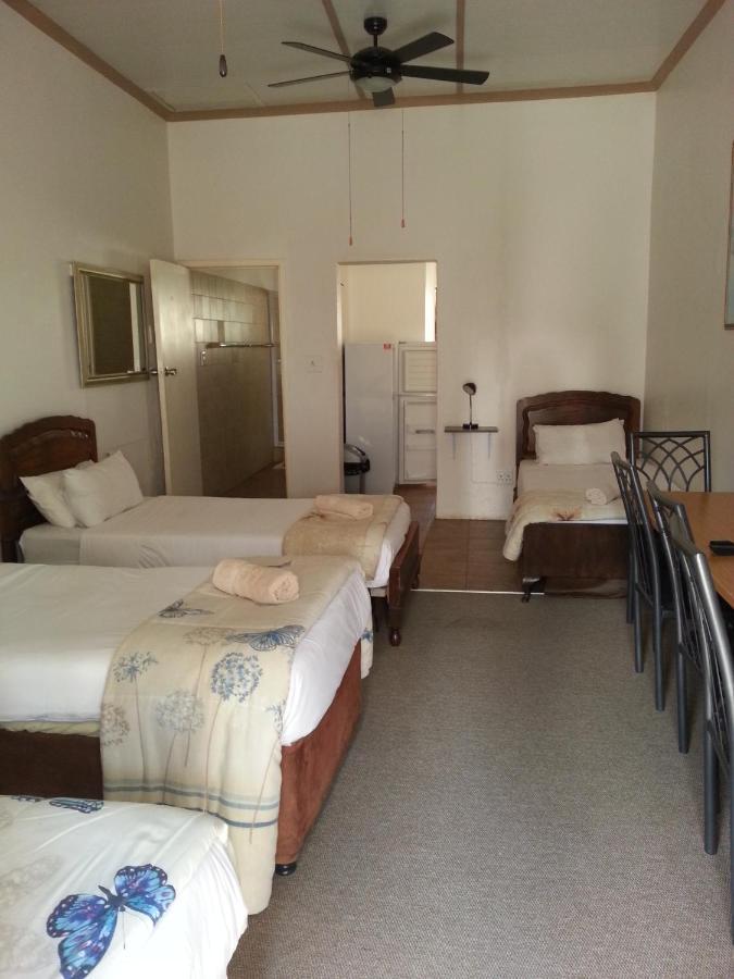 Boer En Brit Self Catering Accommodation Guesthouse Ladysmith Exterior photo